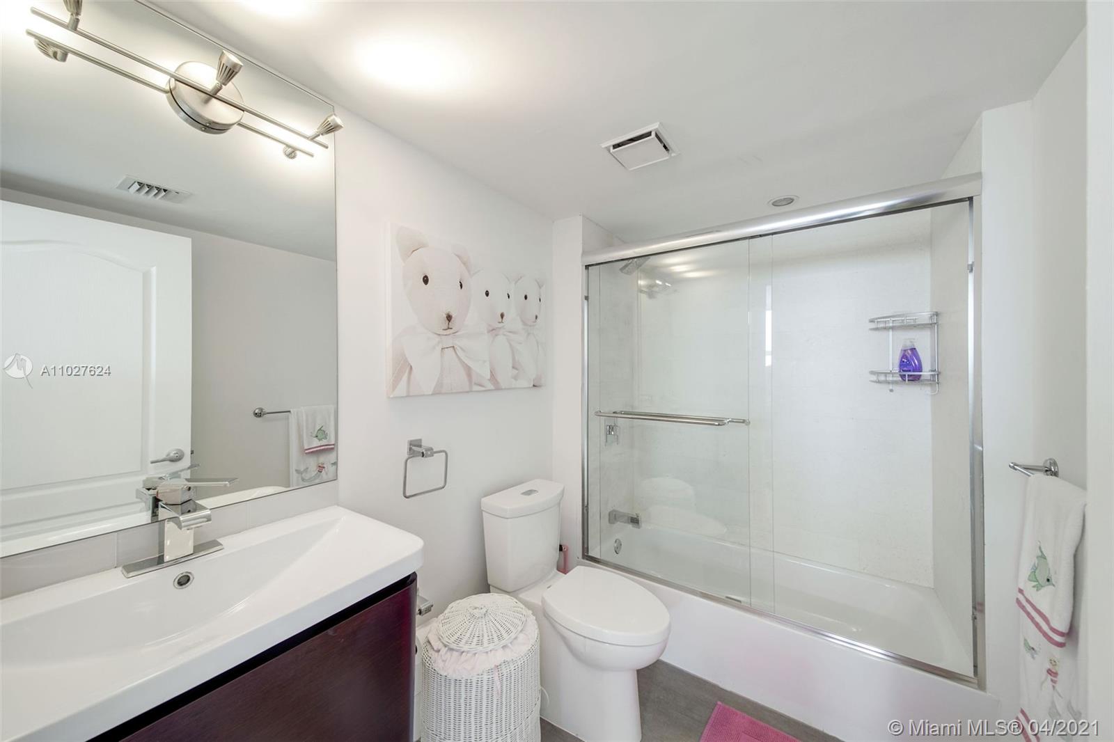 650 West Ave #2107 Miami Beach, FL 33139