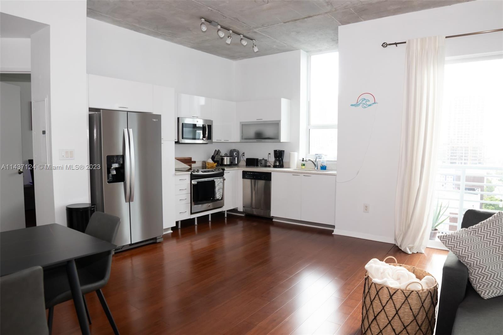 image Loft Downtown I3