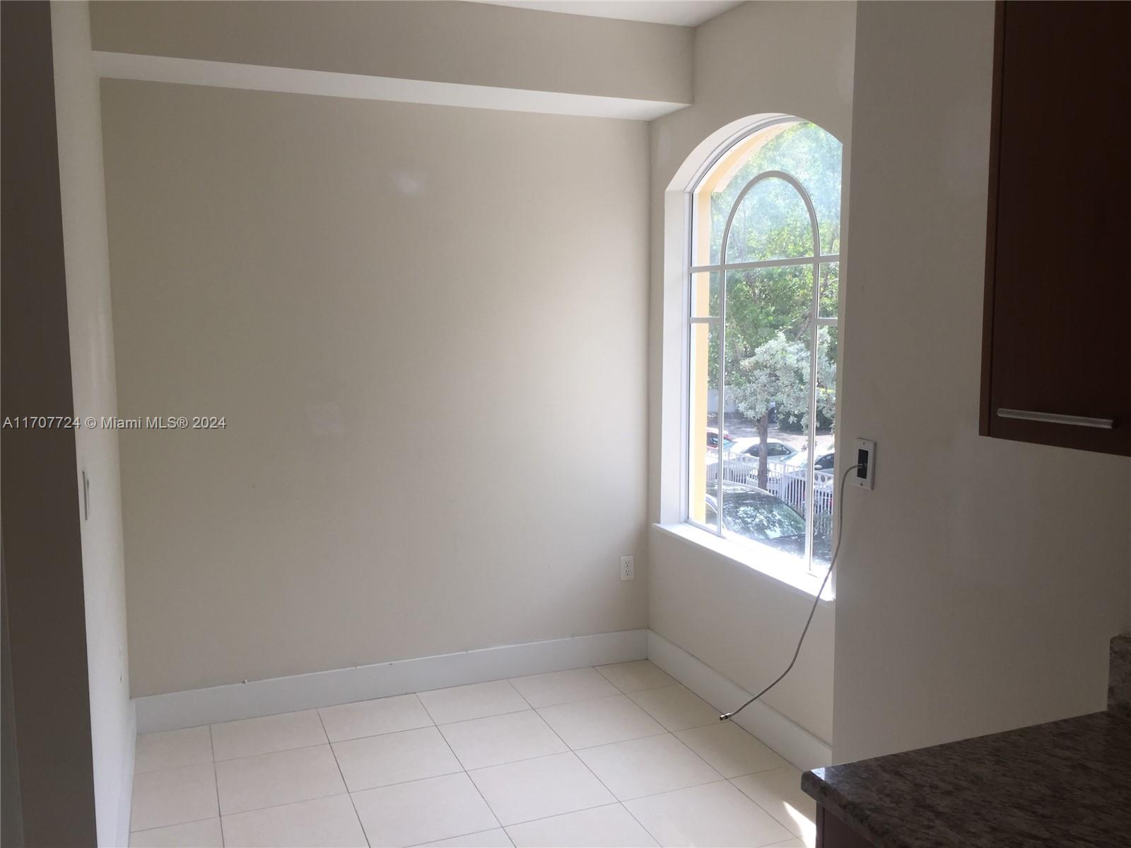 2700 NE 184th Ter #126,Aventura, FL 33160