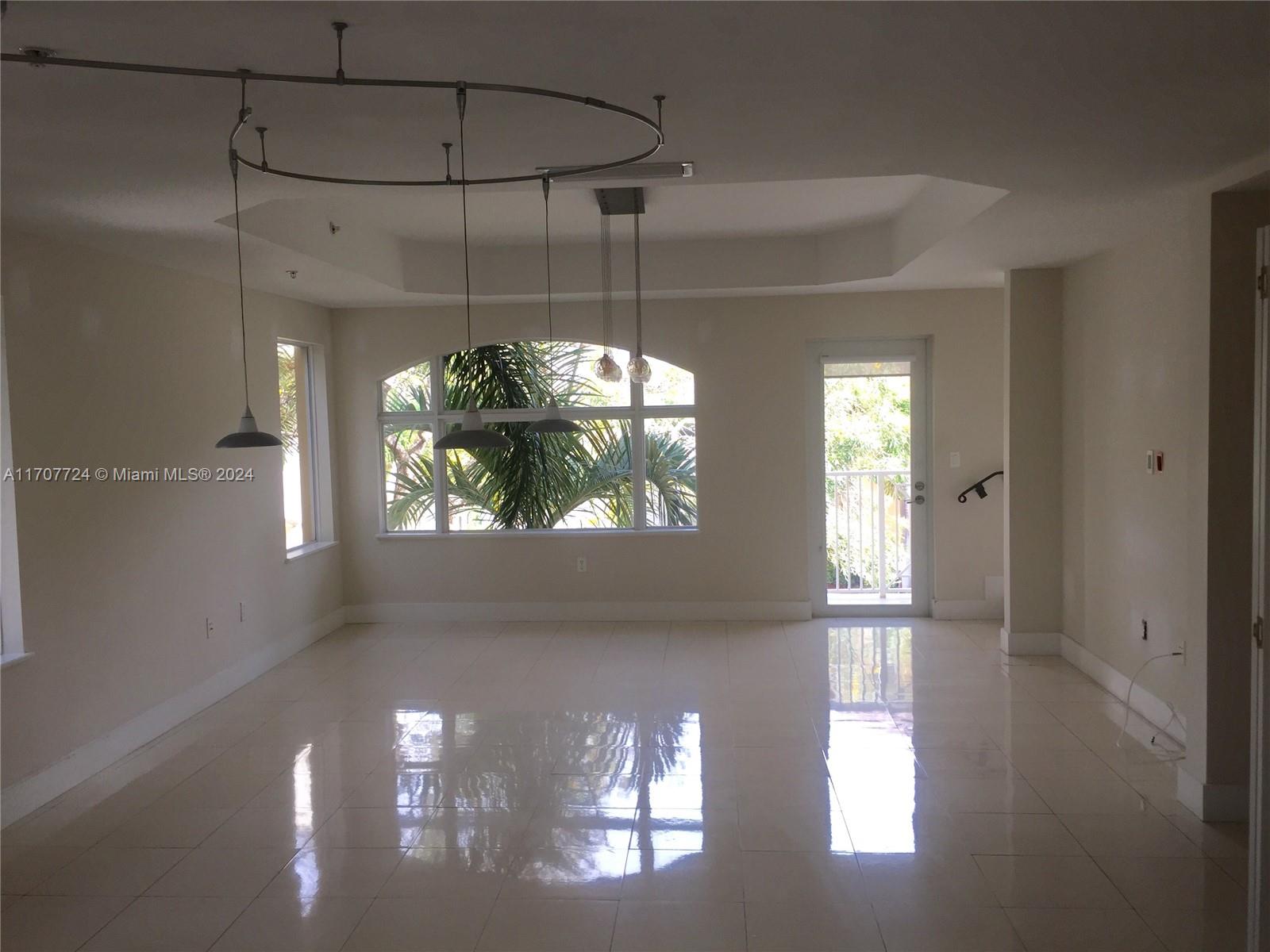 2700 NE 184th Ter #126,Aventura, FL 33160