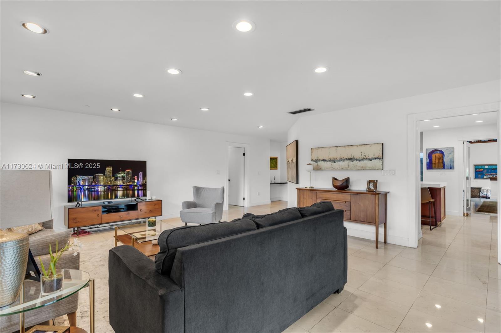 9260 SW 101st St Miami, FL 33176