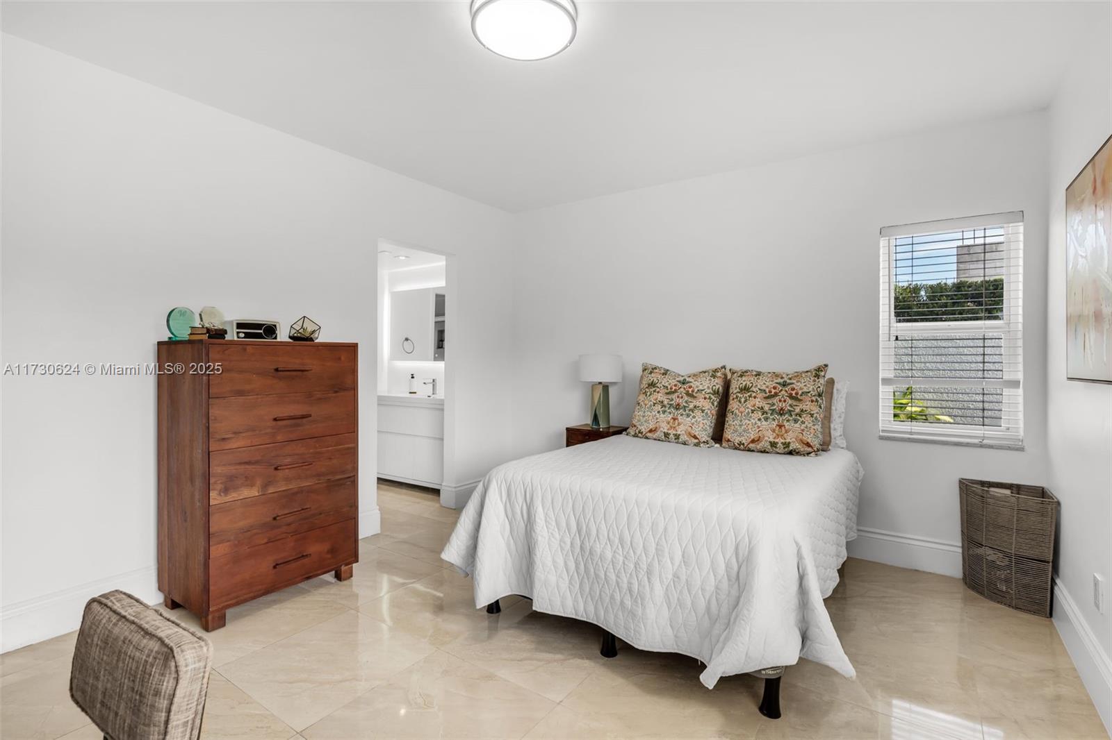 9260 SW 101st St Miami, FL 33176