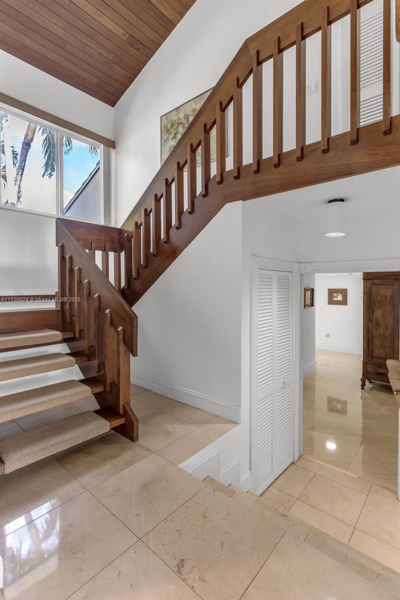 9260 SW 101st St Miami, FL 33176