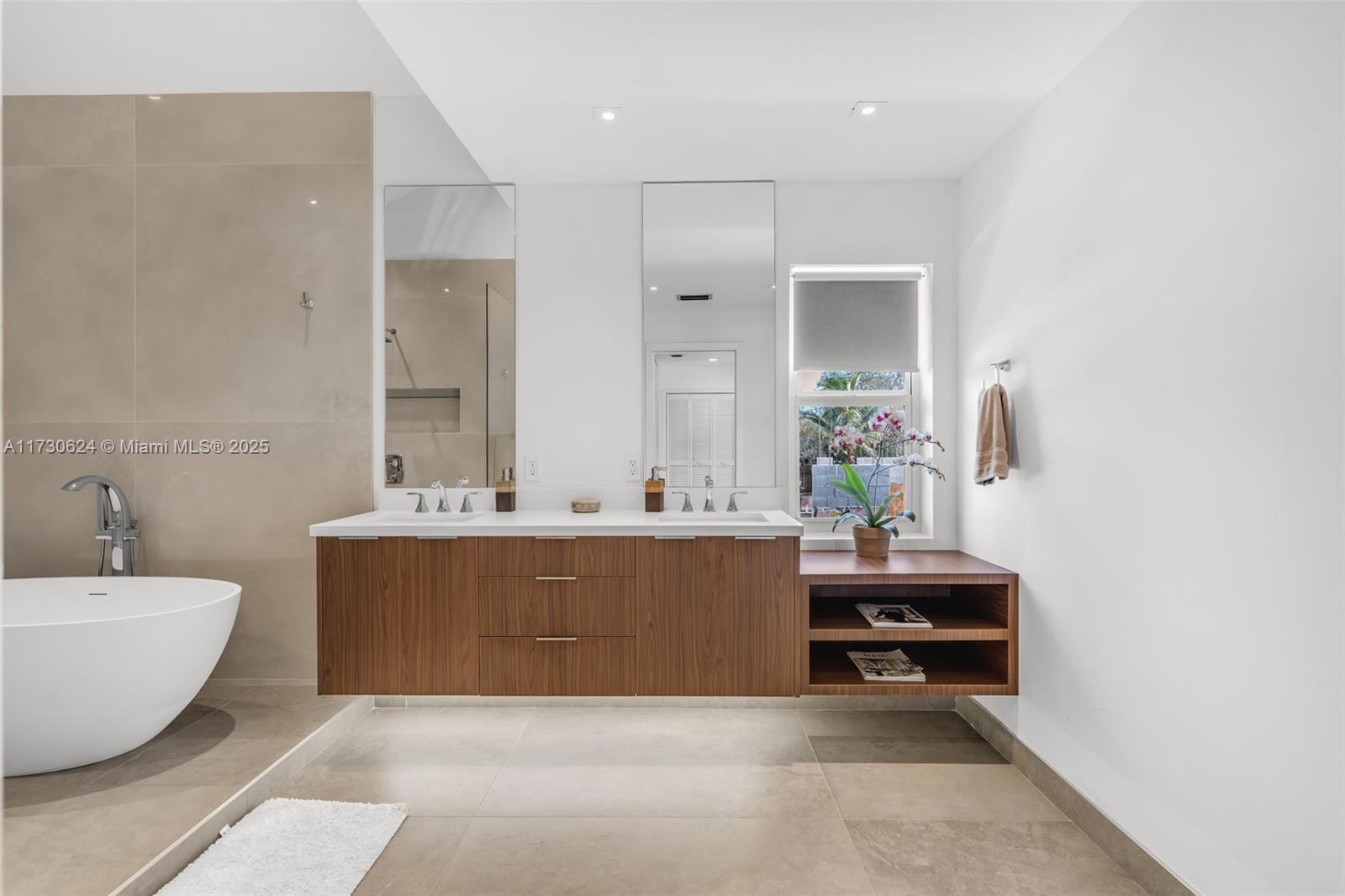 9260 SW 101st St Miami, FL 33176