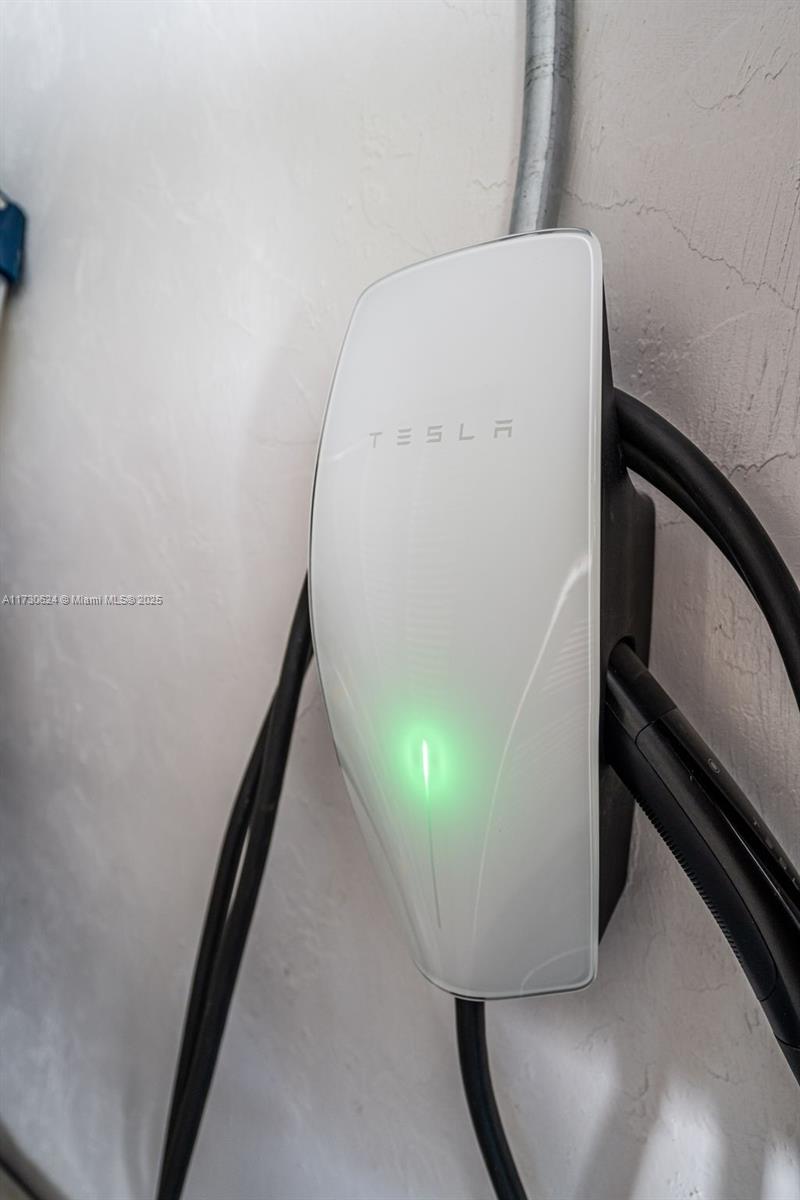 9260 SW 101st St Miami, FL 33176