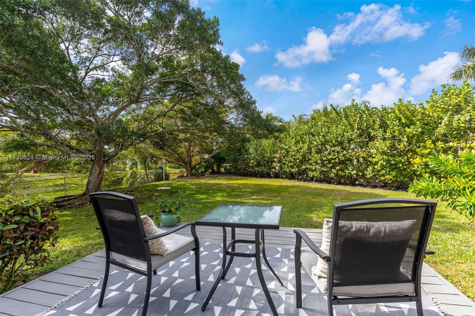 9260 SW 101st St Miami, FL 33176