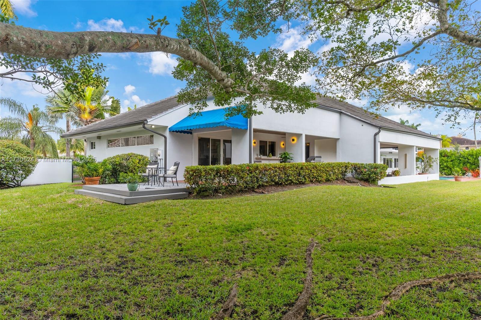 9260 SW 101st St Miami, FL 33176