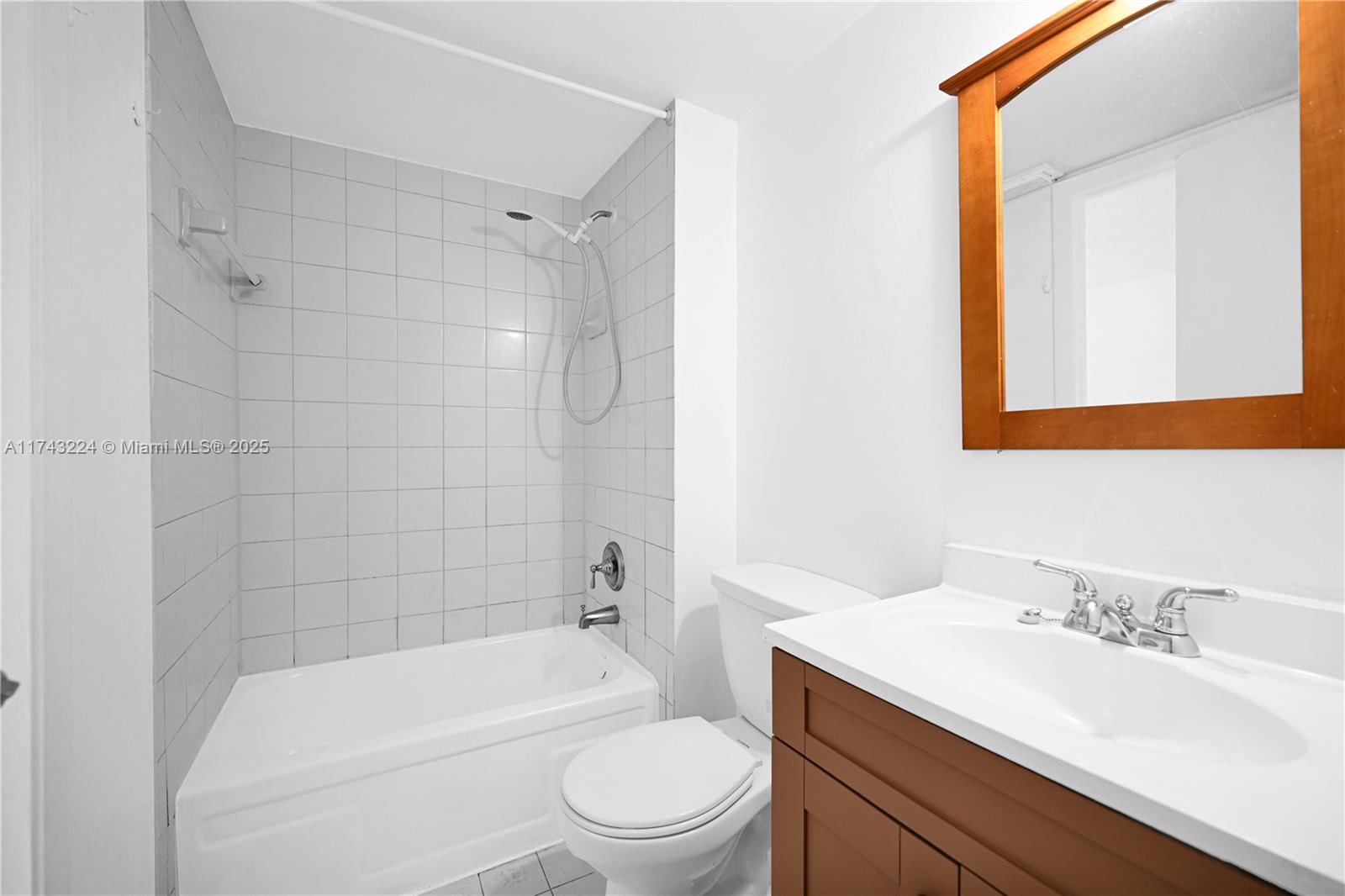 2575 SW 27th Ave #508 Miami, FL 33133