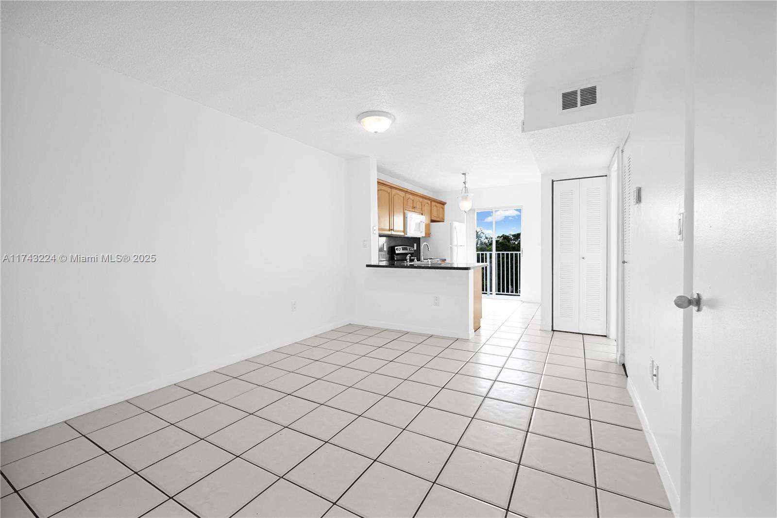 2575 SW 27th Ave #508 Miami, FL 33133