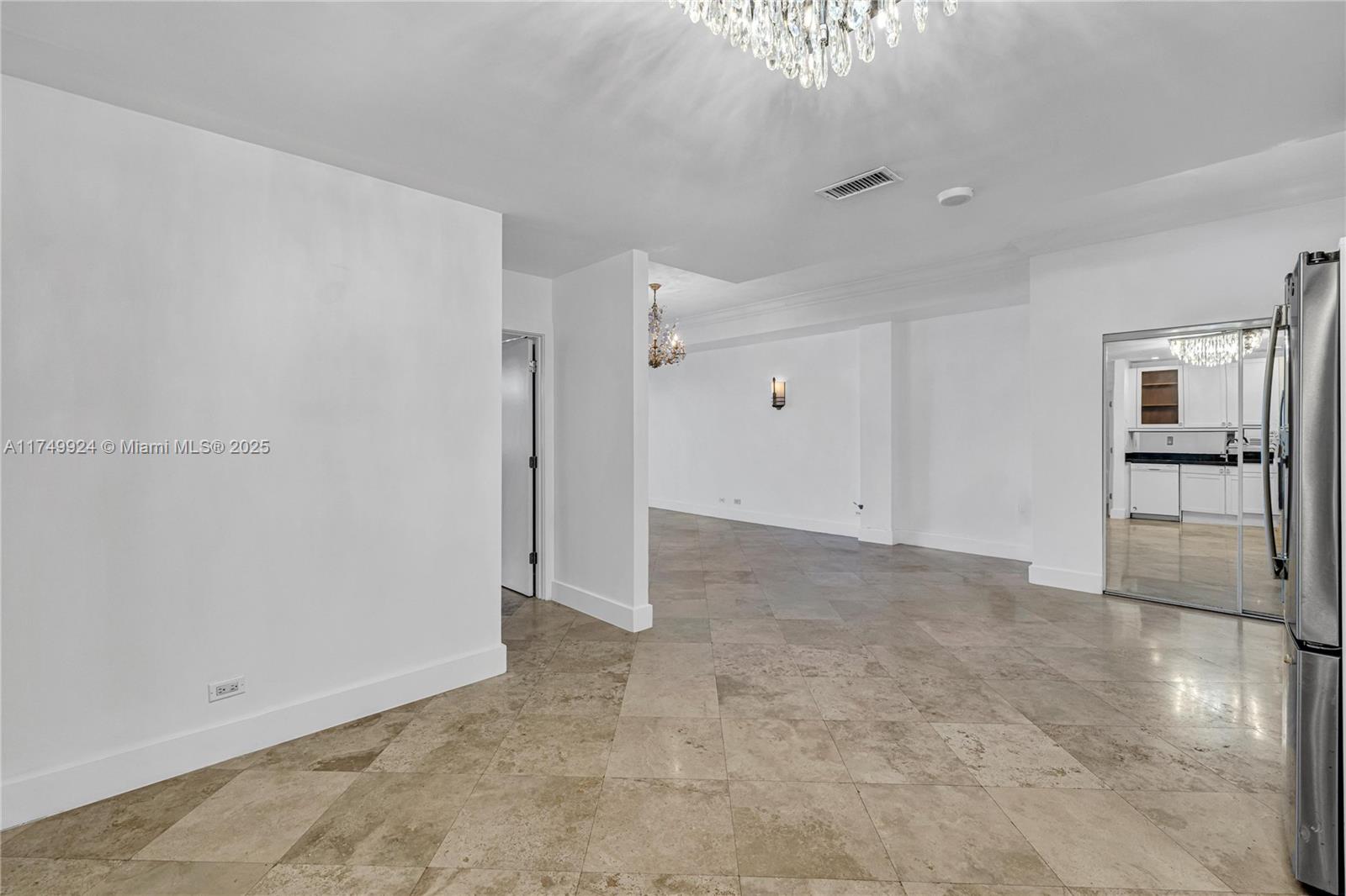 image Roney Palace Condo20