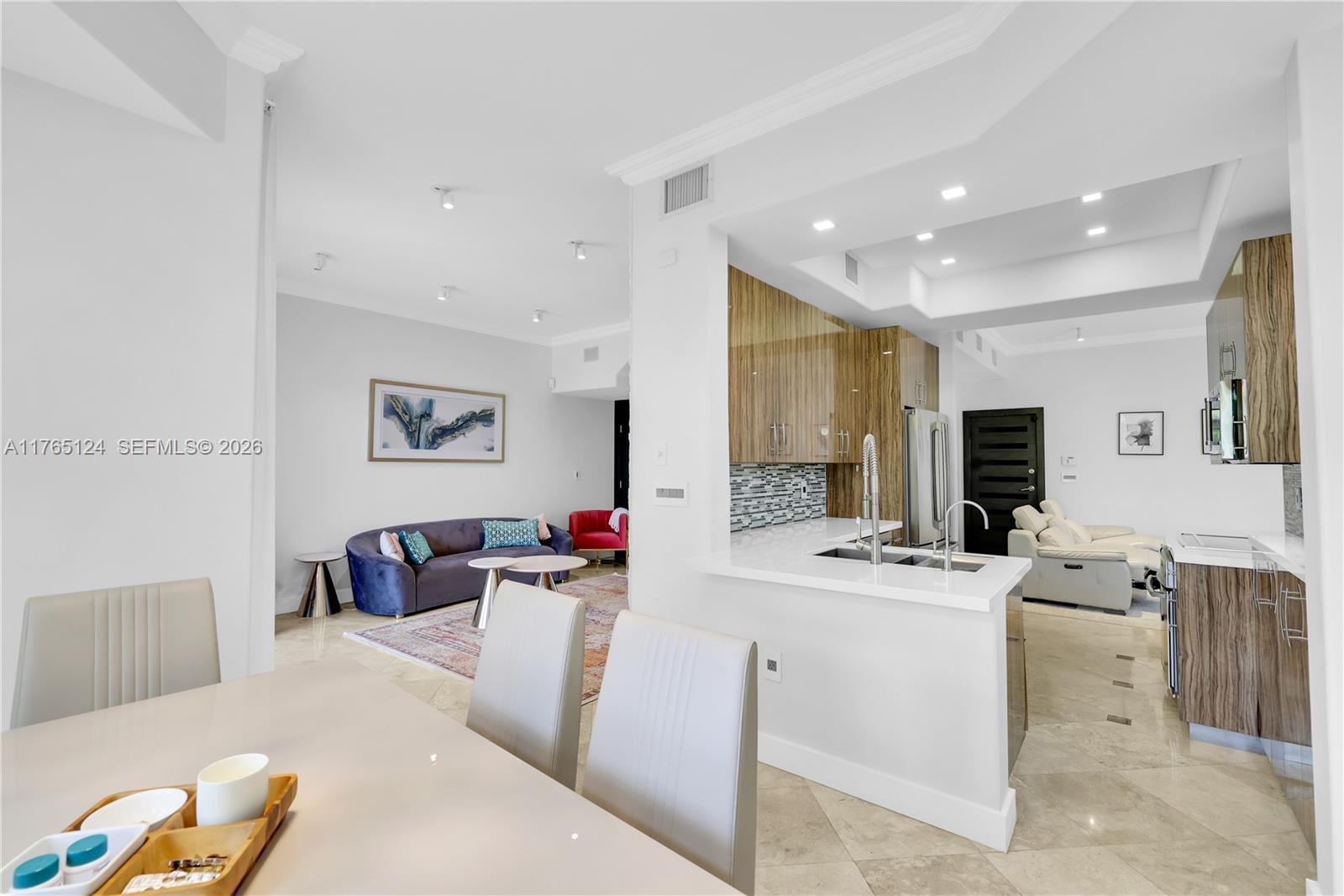 3015 NE 208th St Aventura, FL 33180