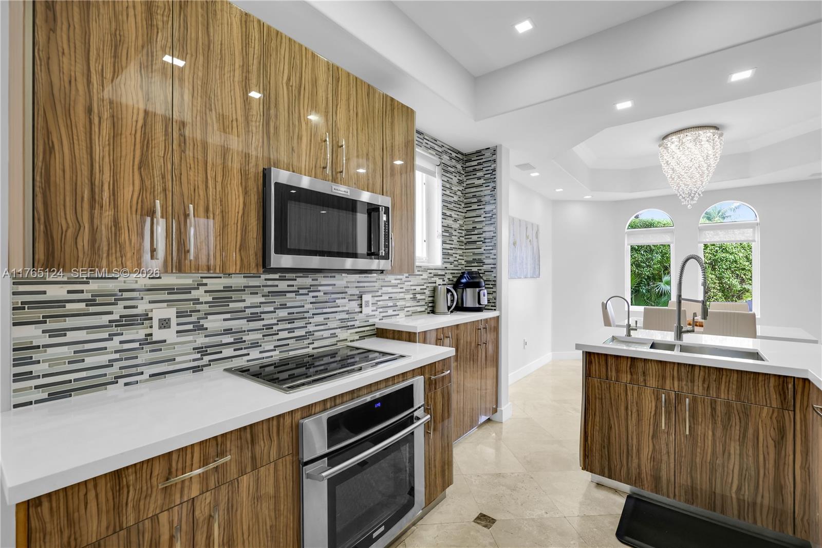 3015 NE 208th St Aventura, FL 33180