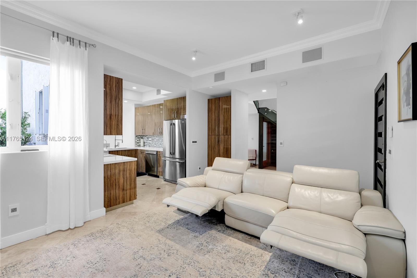 3015 NE 208th St Aventura, FL 33180