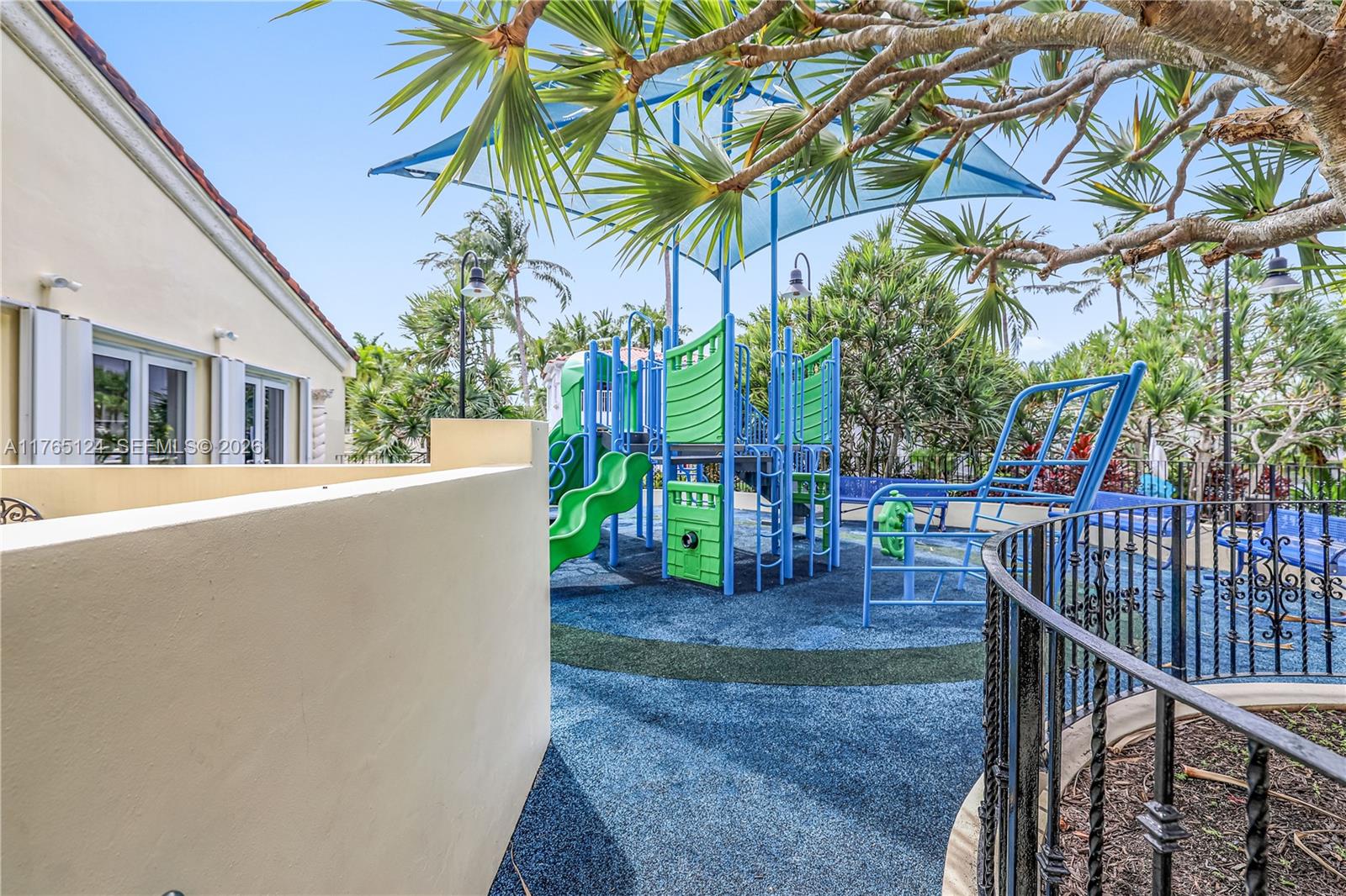 3015 NE 208th St Aventura, FL 33180