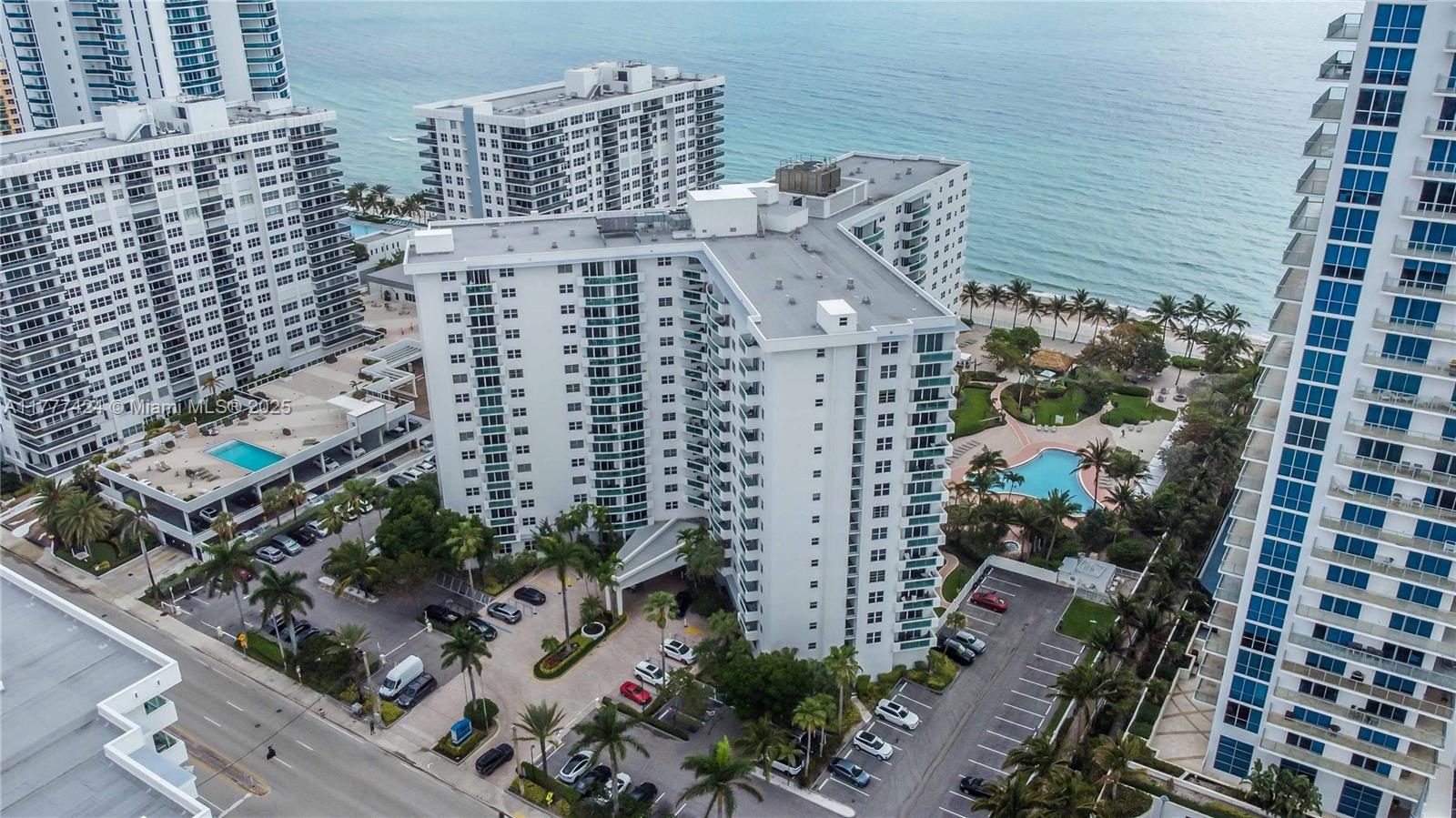 3001 S Ocean Dr #539