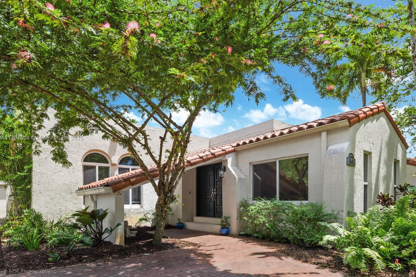 1433 Santa Cruz Ave,Coral Gables, FL 33134