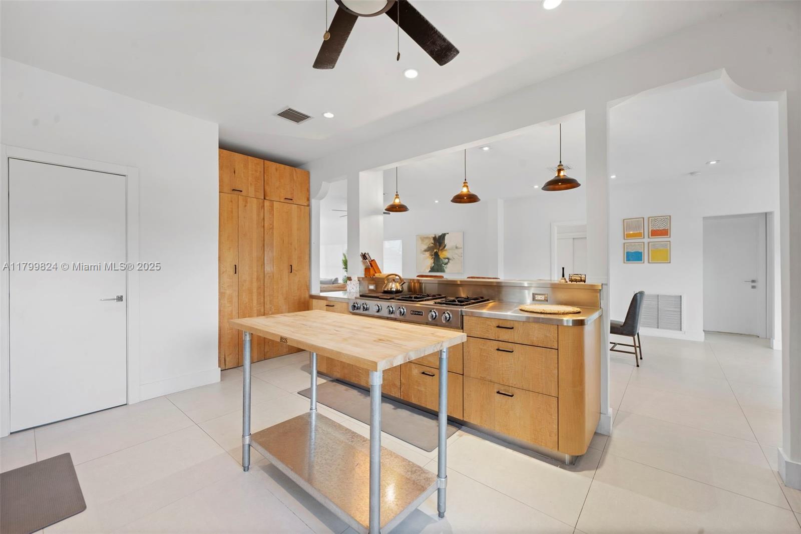 9189 Abbott Ave Surfside, FL 33154