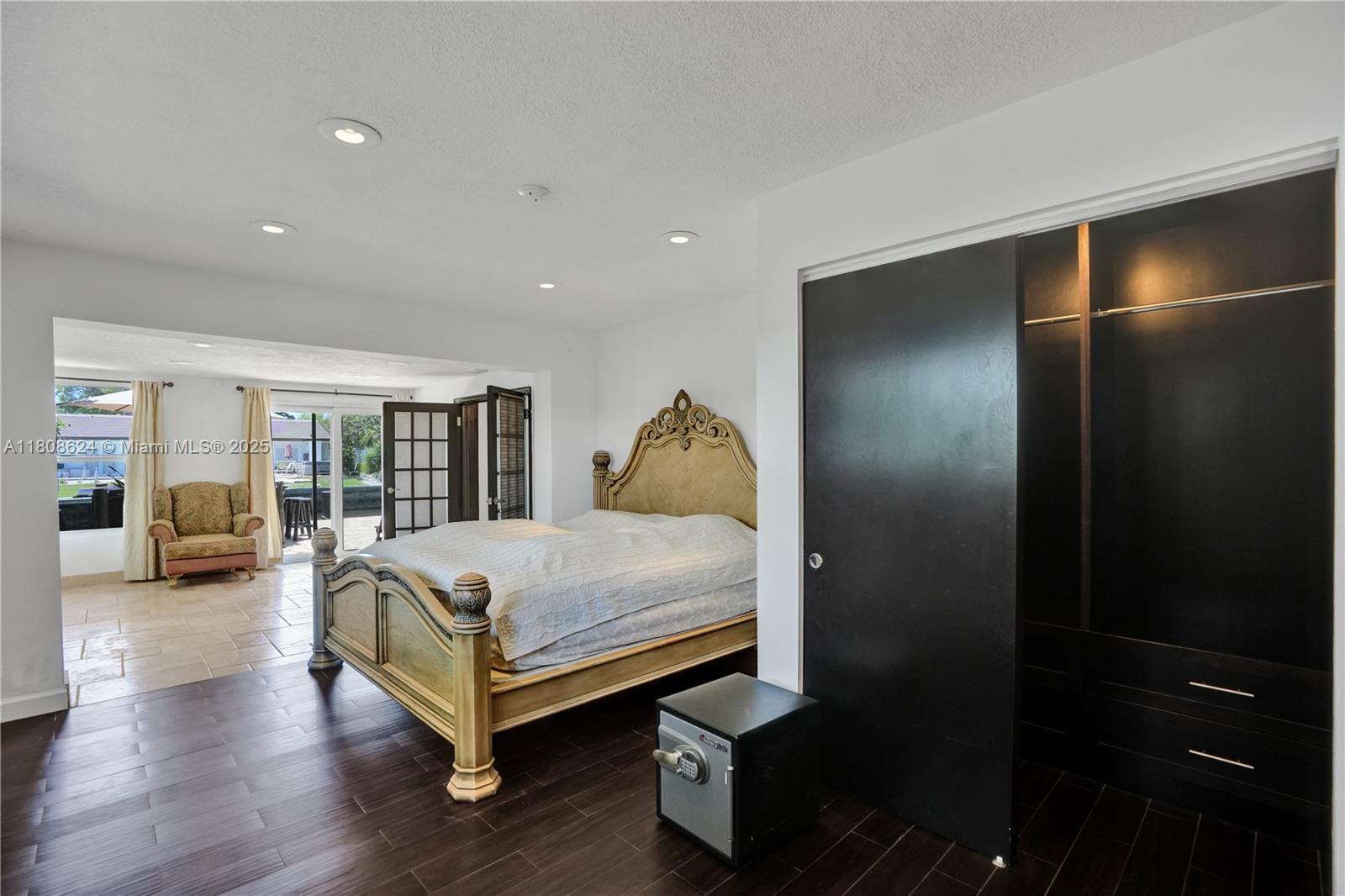 3100 NE 56th Ct Fort Lauderdale, FL 33308