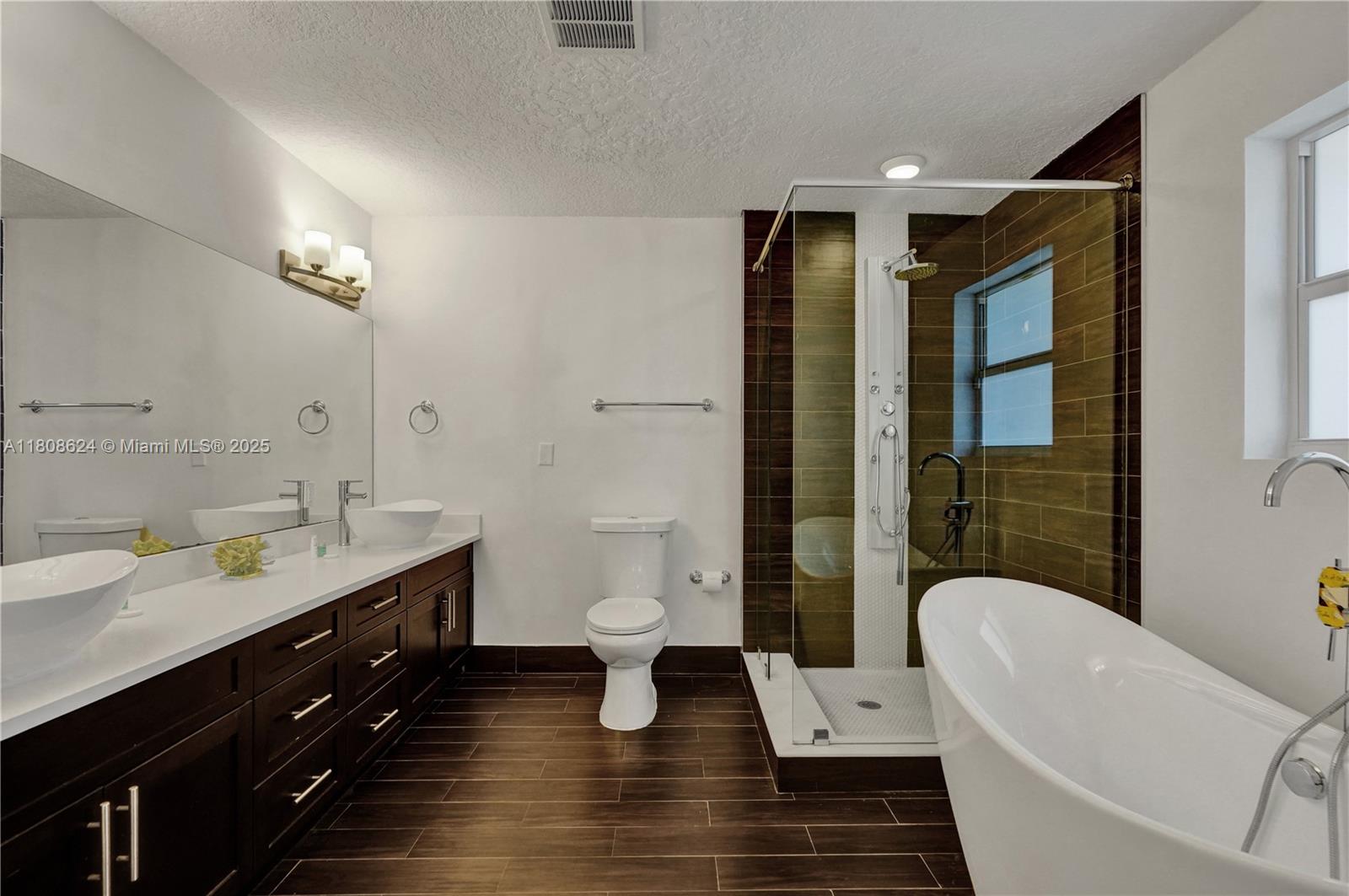 3100 NE 56th Ct Fort Lauderdale, FL 33308