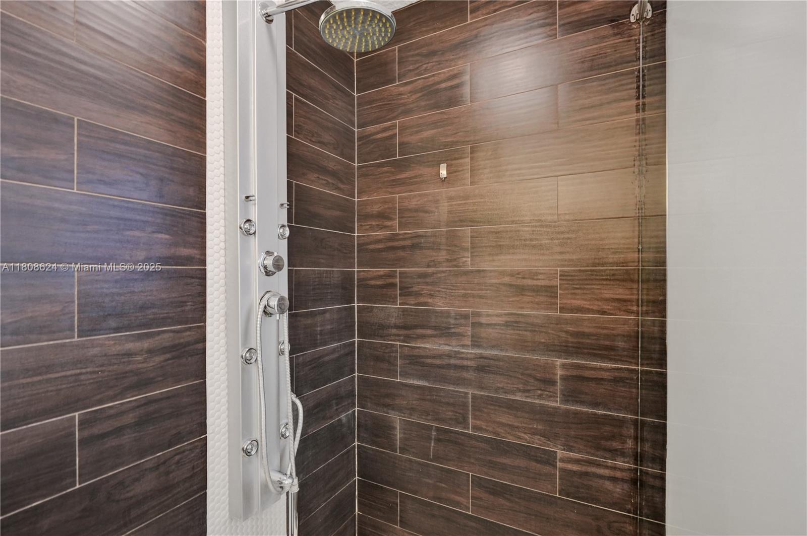 3100 NE 56th Ct Fort Lauderdale, FL 33308