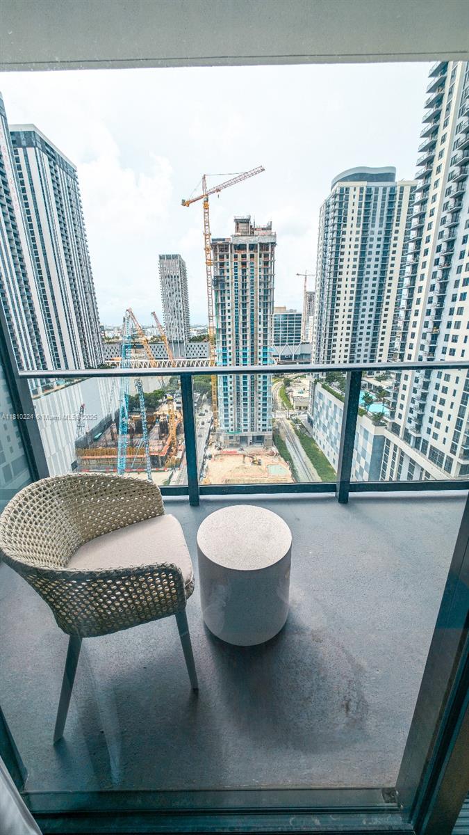 image Gale Residences9