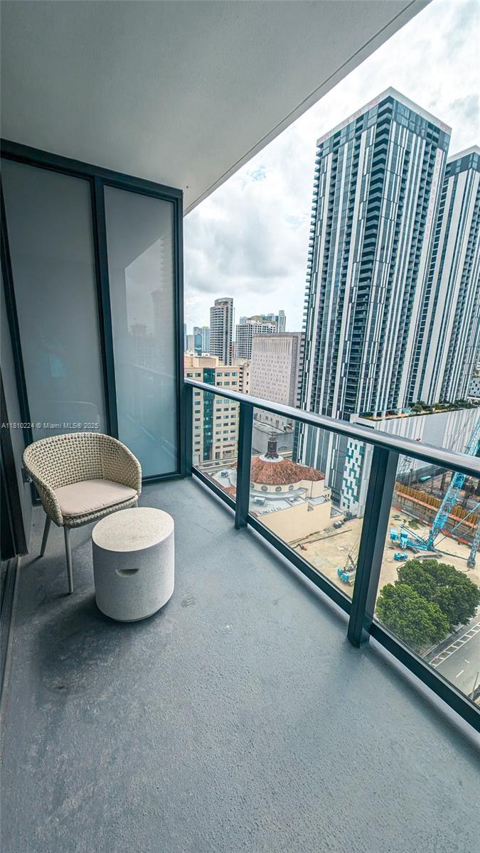 image Gale Residences11