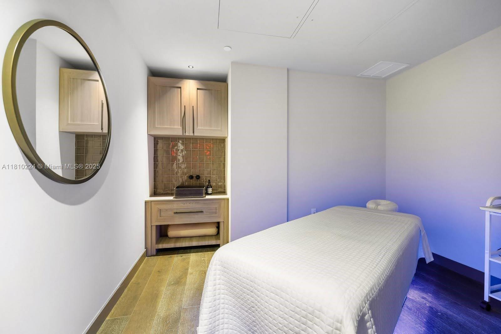 image Gale Residences22