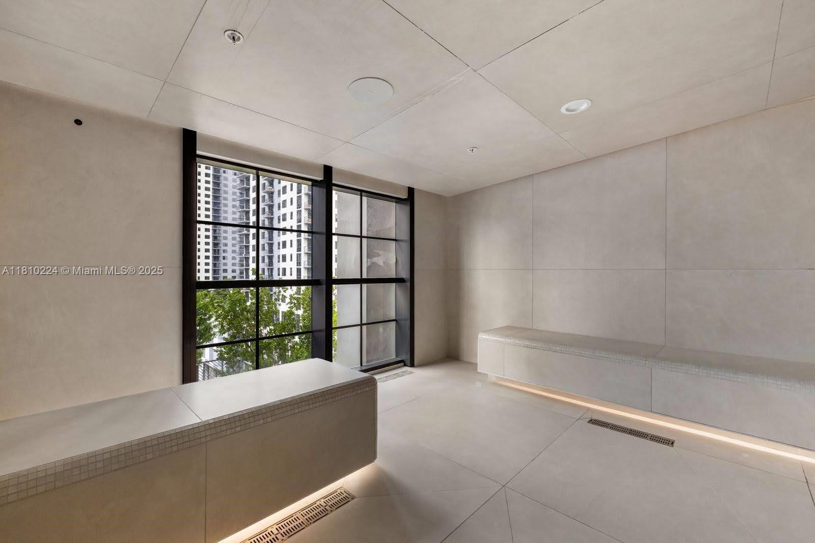 image Gale Residences23