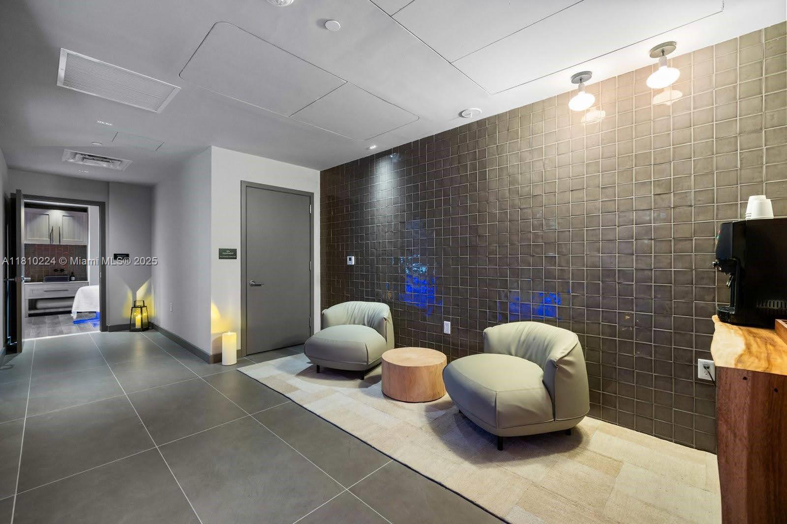 image Gale Residences31