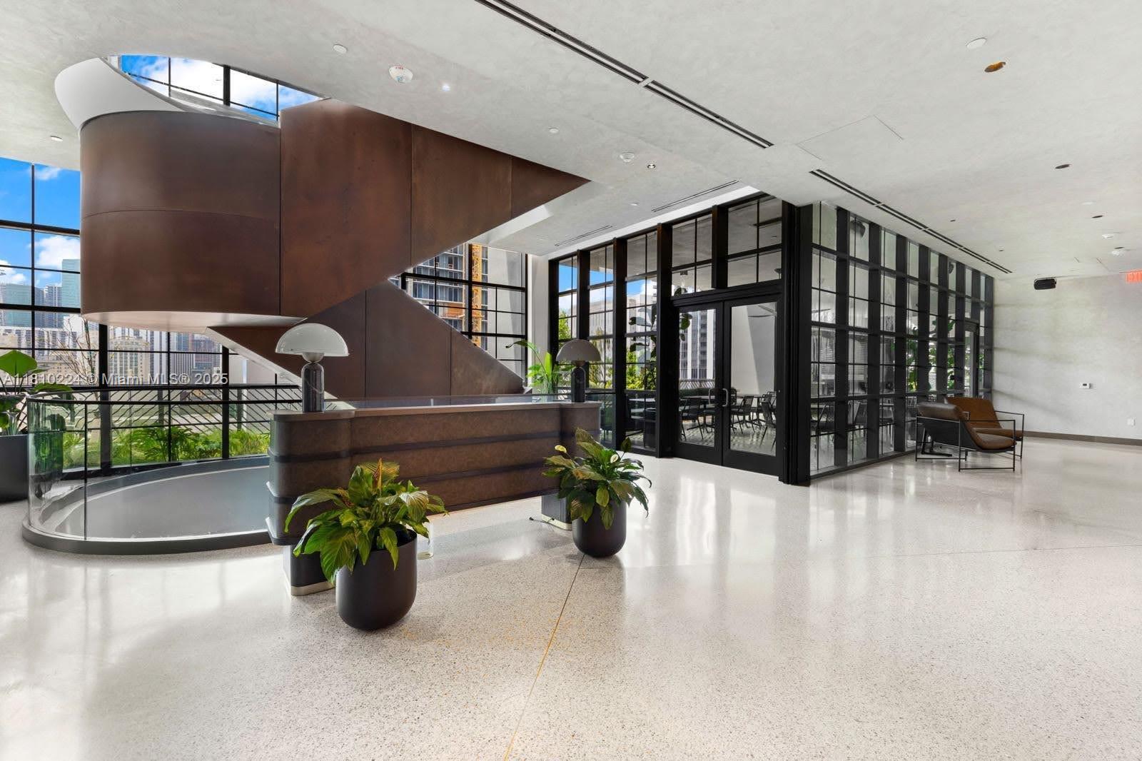 image Gale Residences32