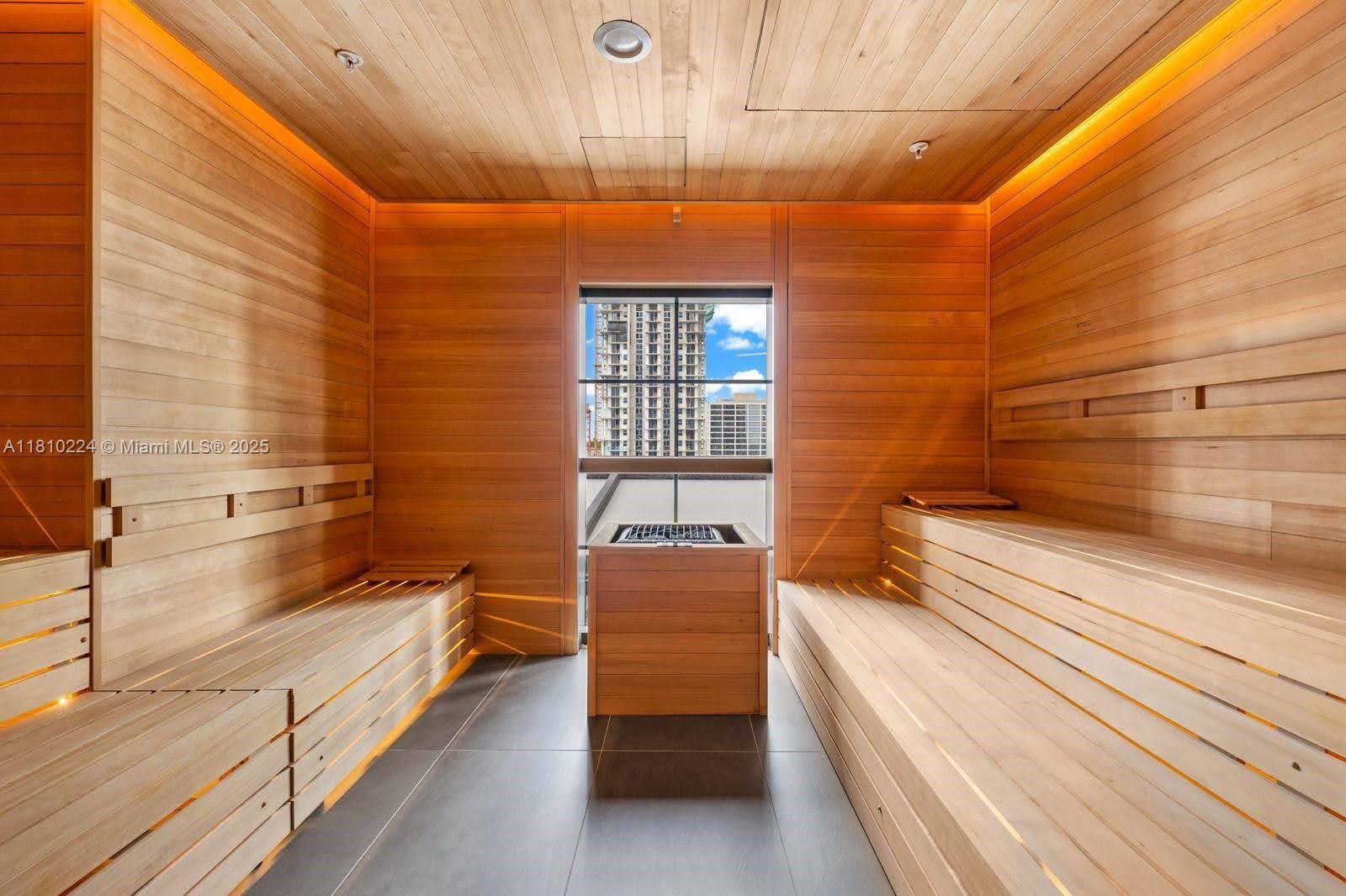 image Gale Residences43