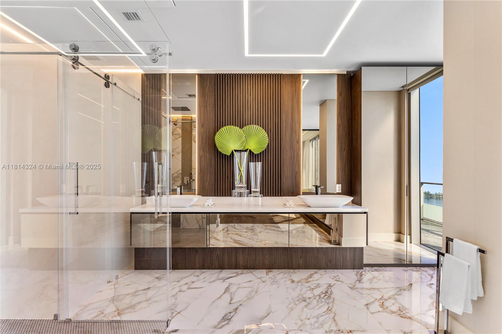 1300 Brickell Bay Dr #4400 Miami, FL 33131