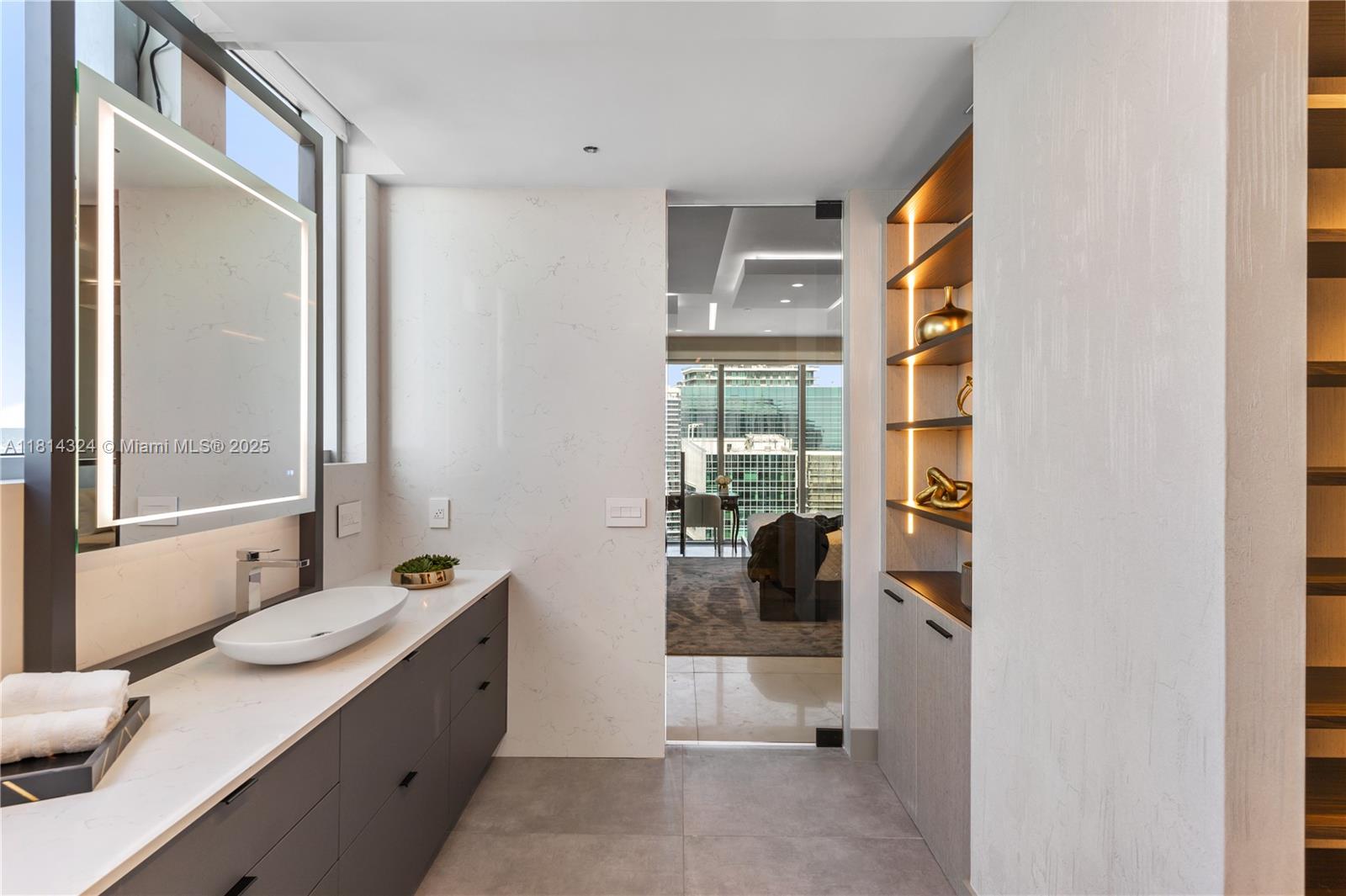 1300 Brickell Bay Dr #4400 Miami, FL 33131