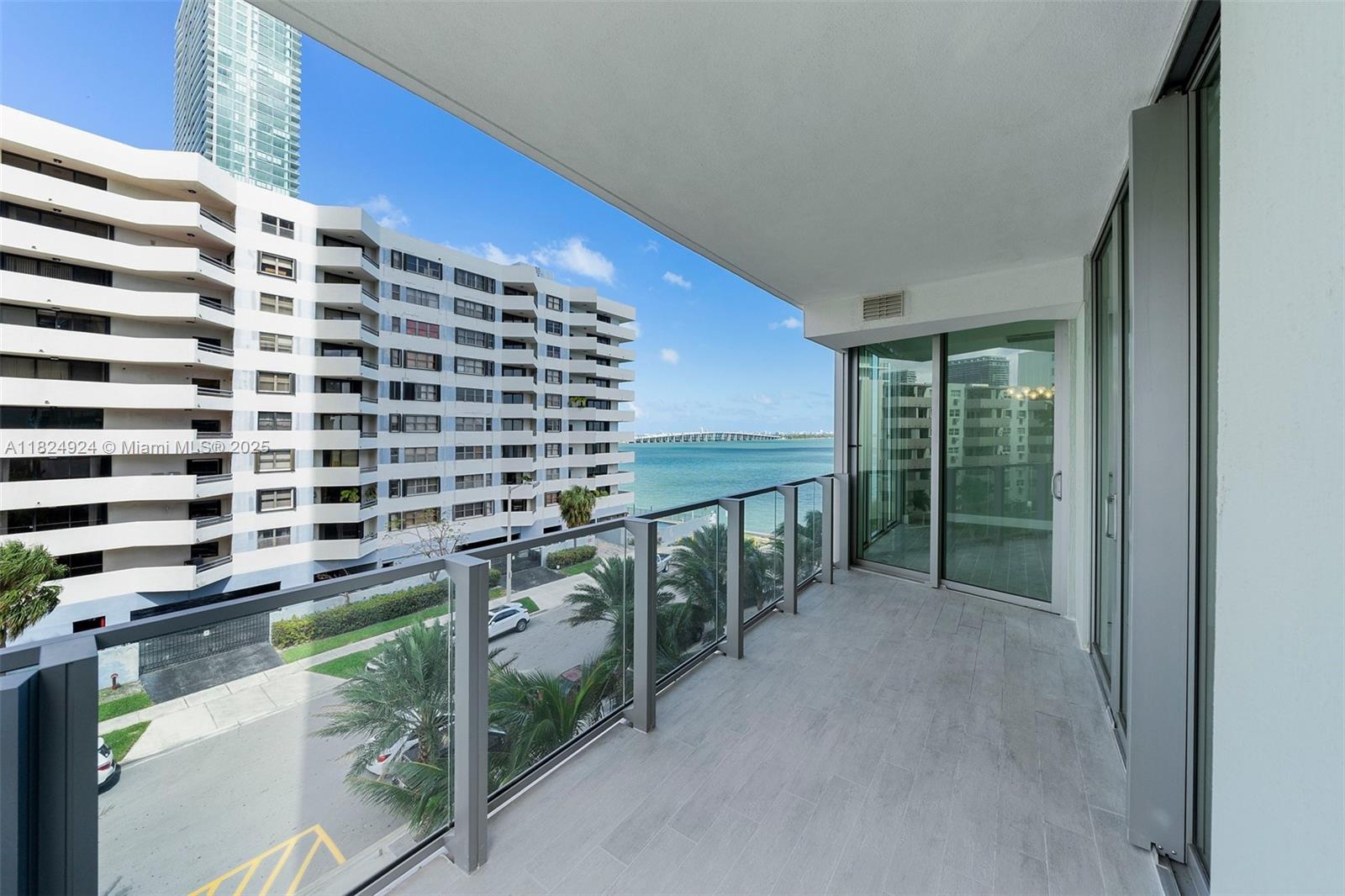 image Biscayne Beach10