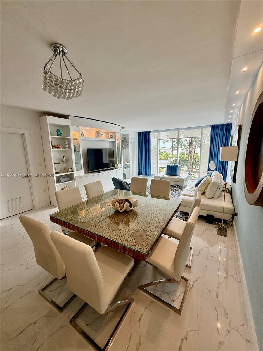 image Harbour House11