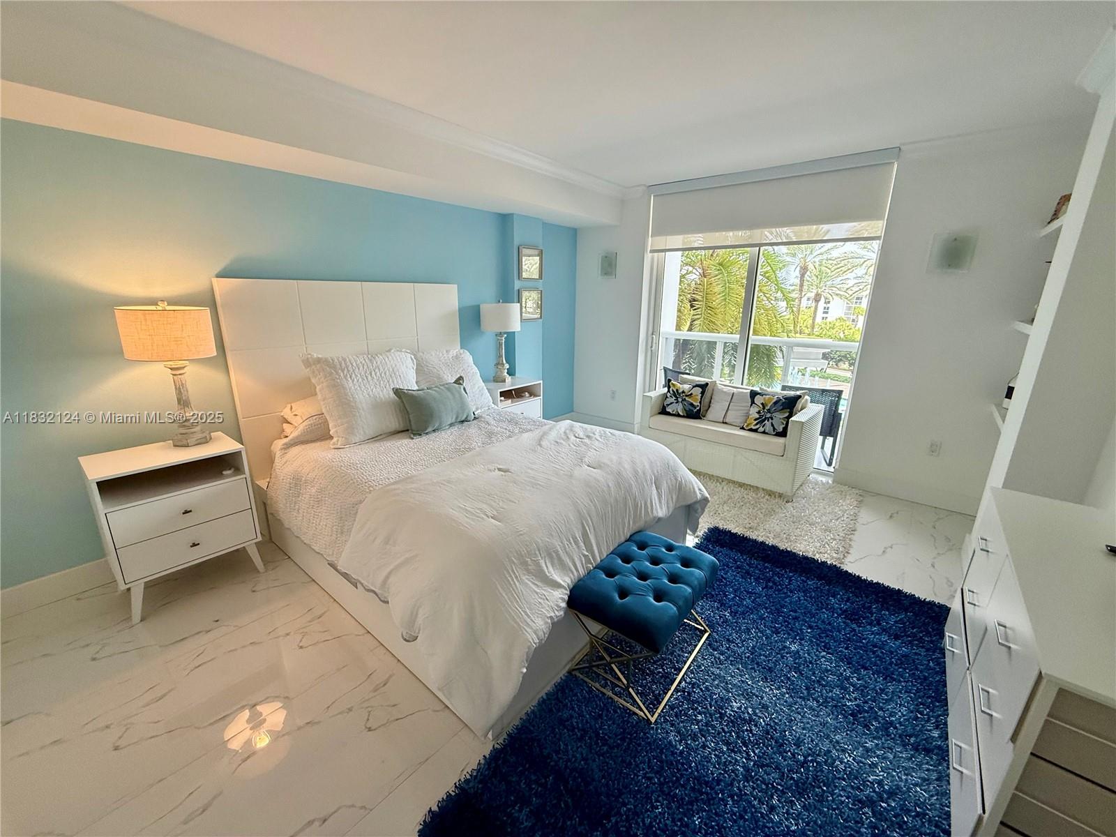 image Harbour House23