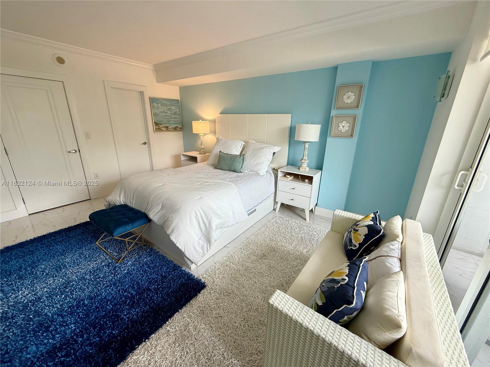 image Harbour House24