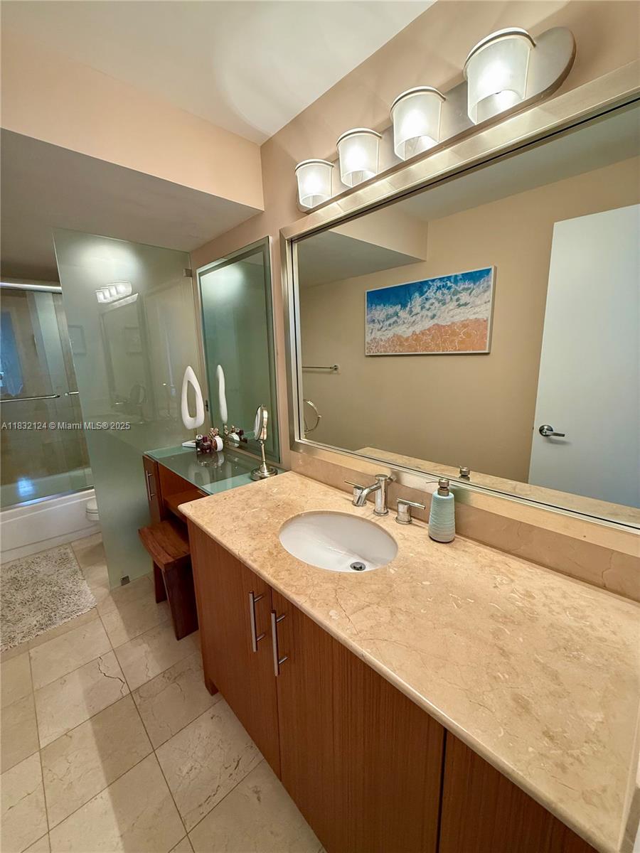 image Harbour House30