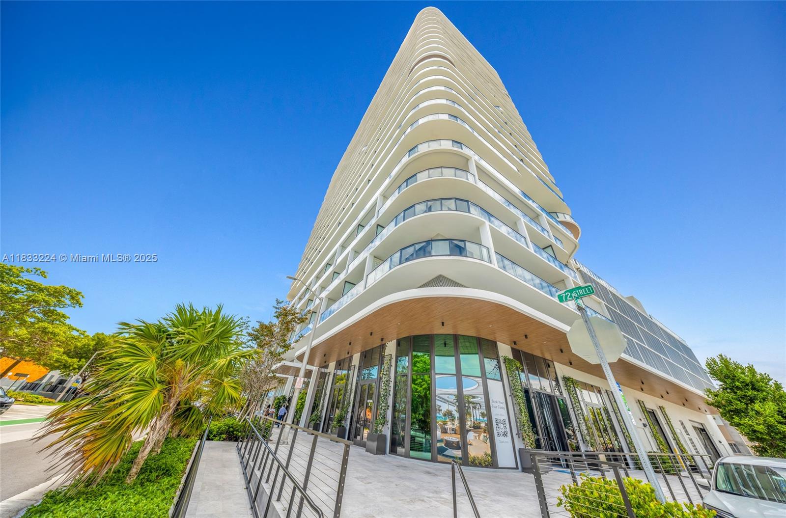 580 72th #910 Miami Beach, FL 31441