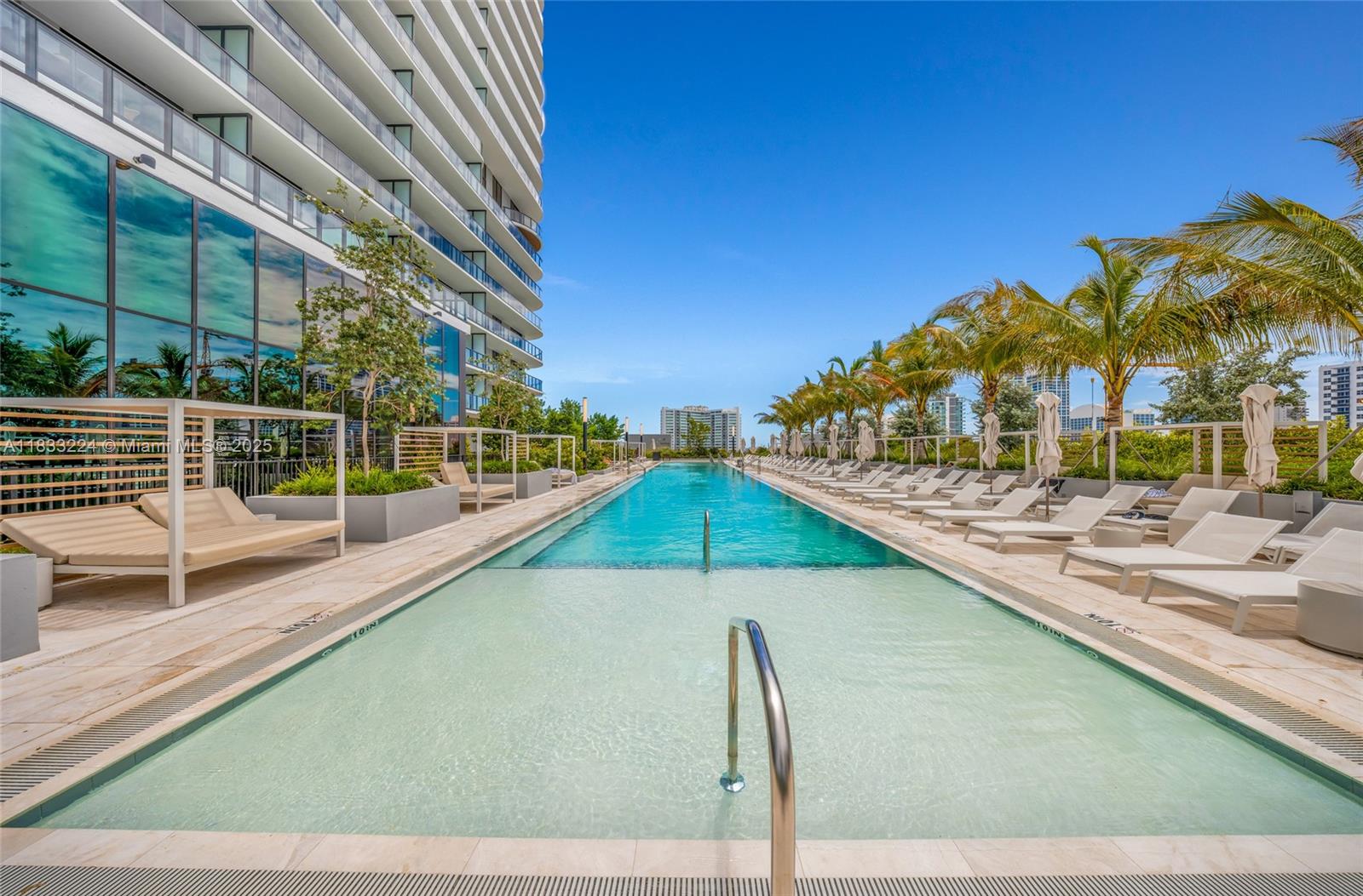 580 72th #910 Miami Beach, FL 31441