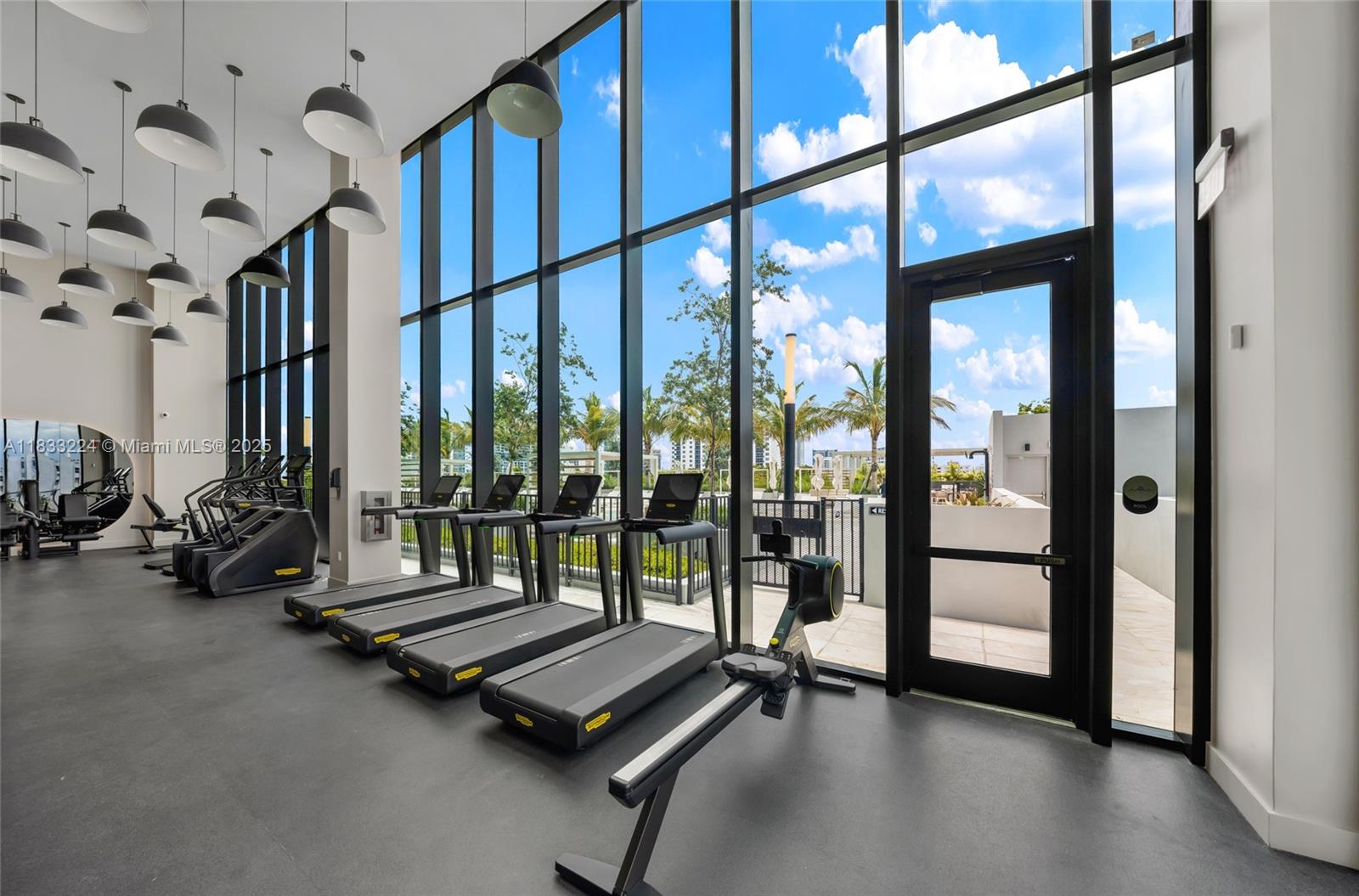 580 72th #910 Miami Beach, FL 31441