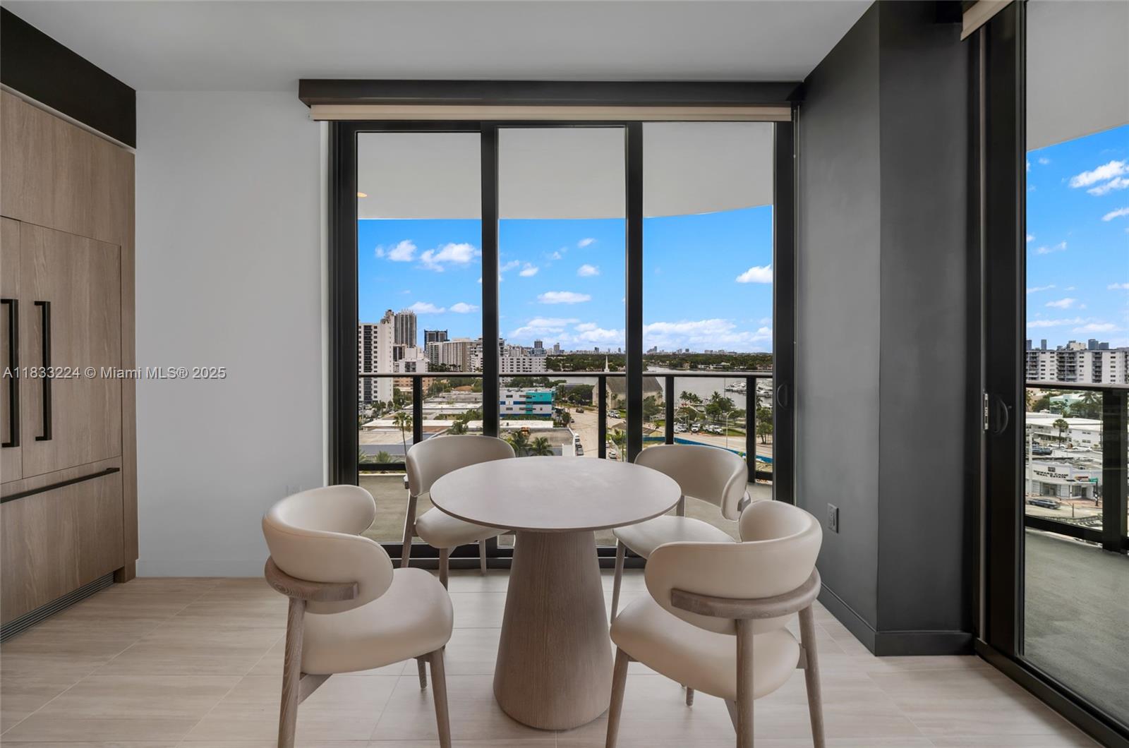 580 72th #910 Miami Beach, FL 31441