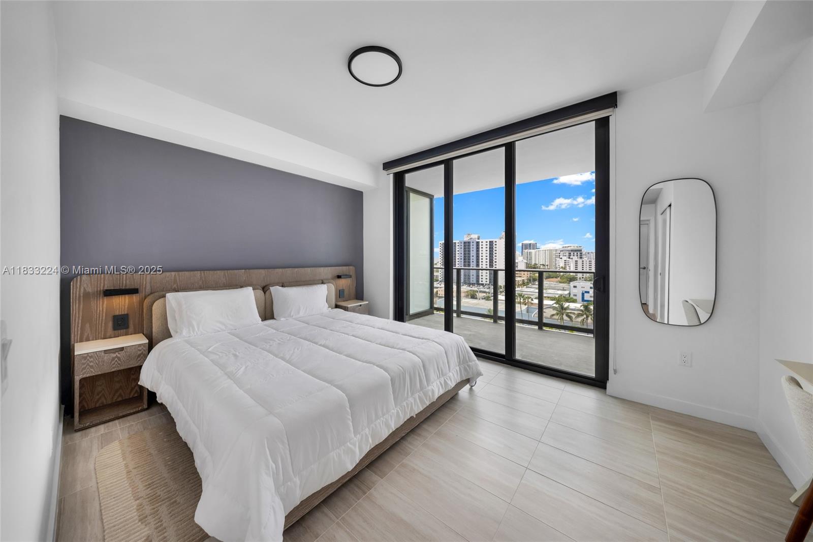 580 72th #910 Miami Beach, FL 31441