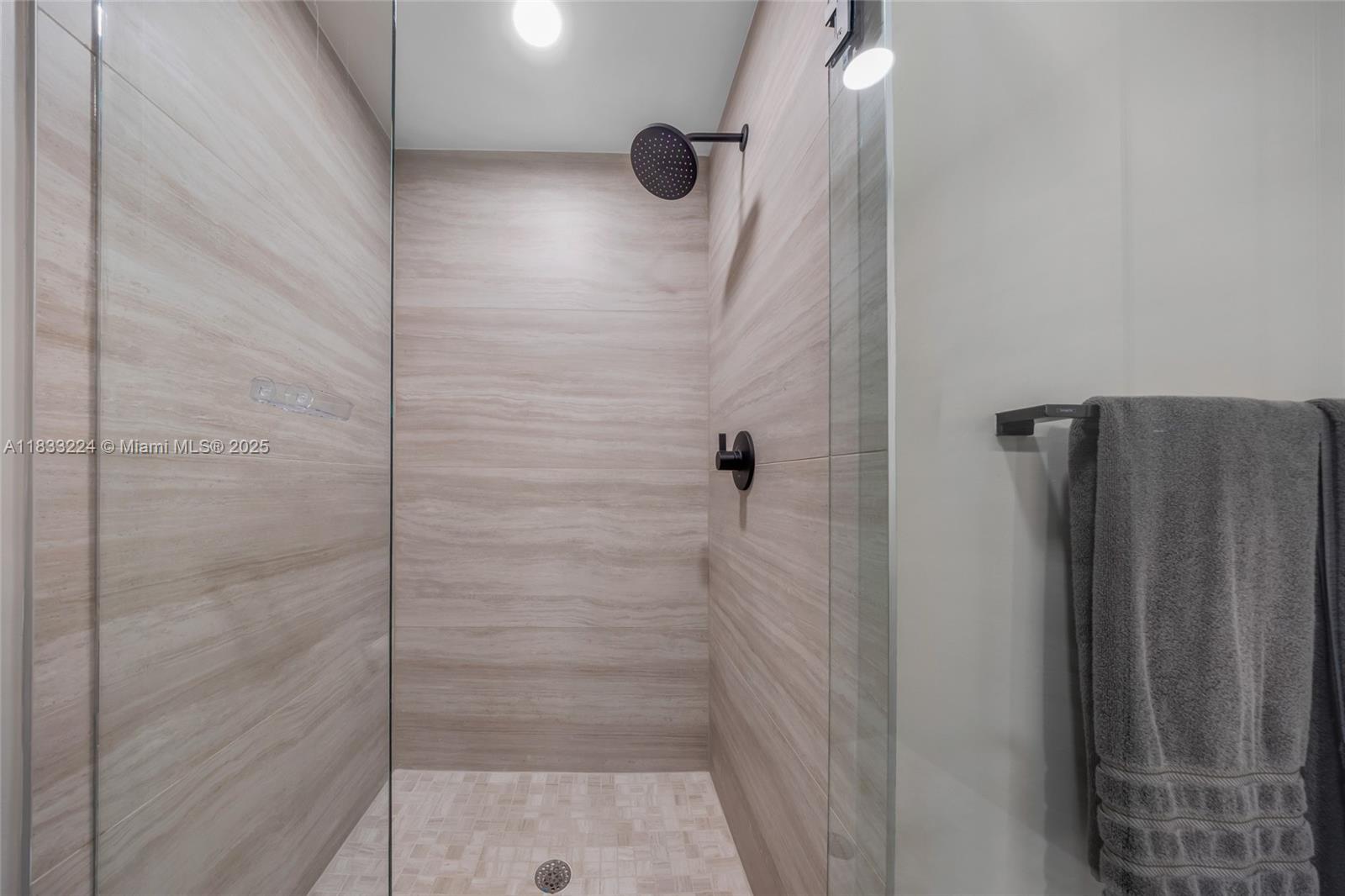 580 72th #910 Miami Beach, FL 31441