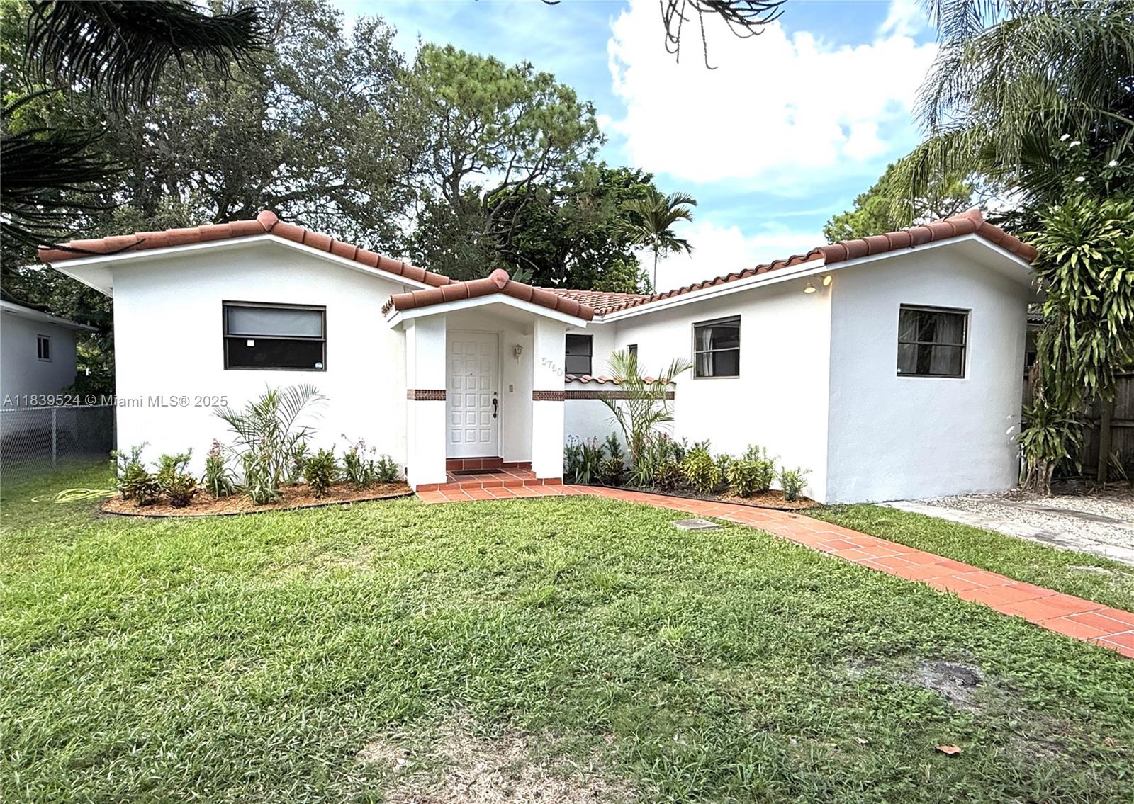 5760 SW 55th St