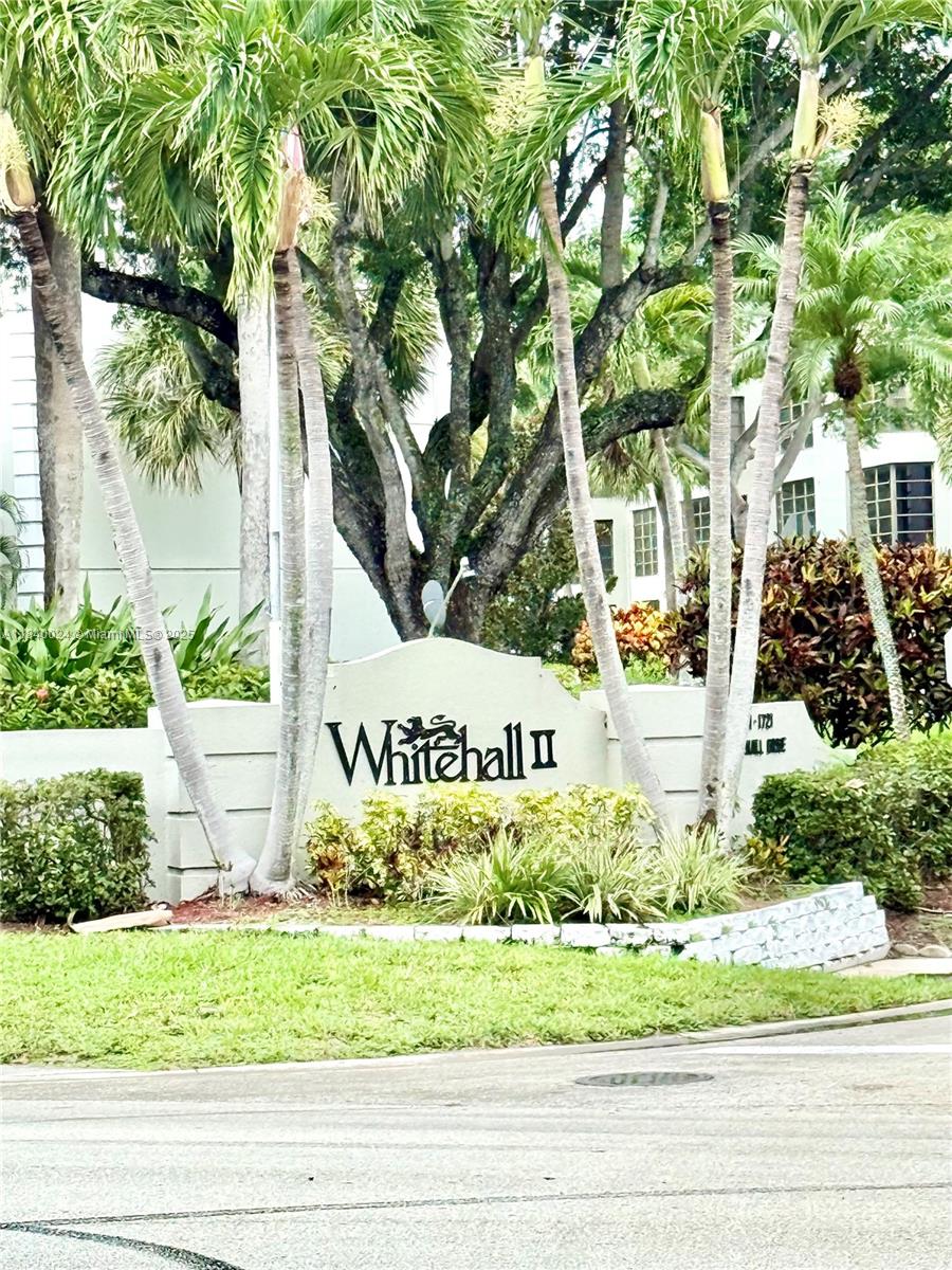 1705 Whitehall Dr #106
