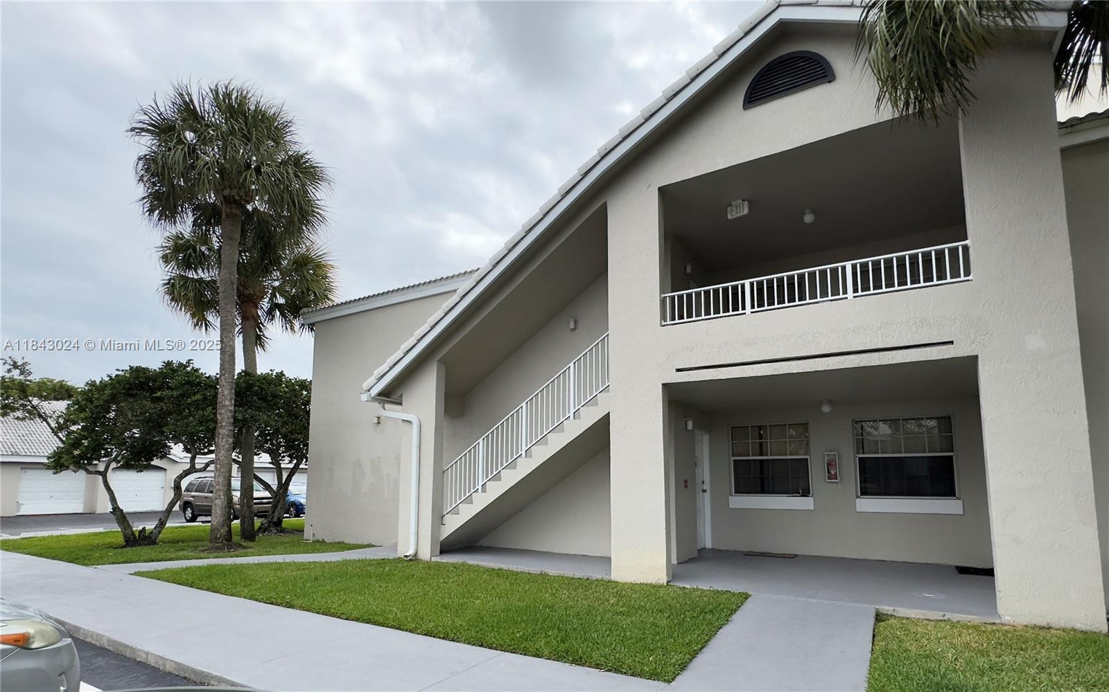 2851 N Oakland Frst Dr #110