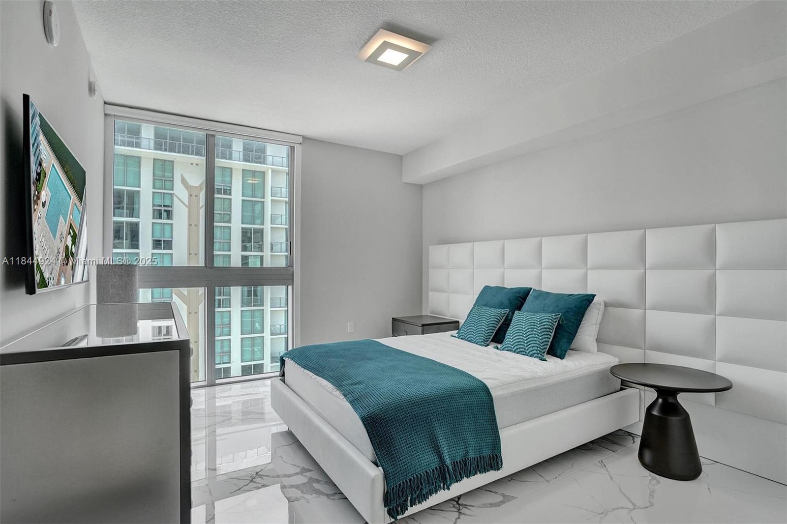 image Parque Towers Condo12