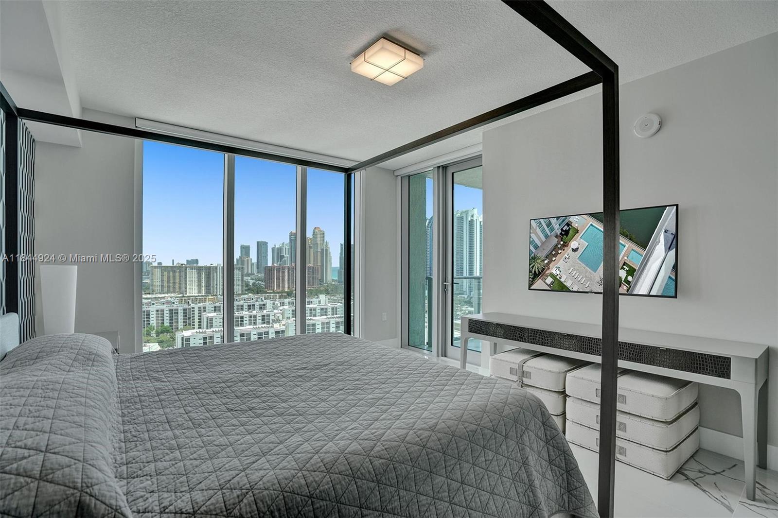 image Parque Towers Condo5
