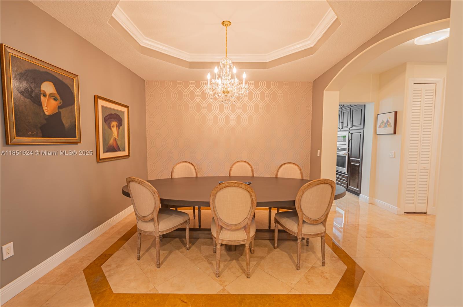 5815 SW 27th St Miami, FL 33155 5815 SW 27th St Miami, FL 33155